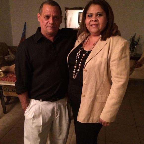 Meet your Posher, Iris - Picture 1 of 1